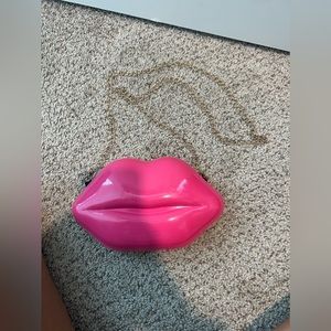 Lips Shaped Purse